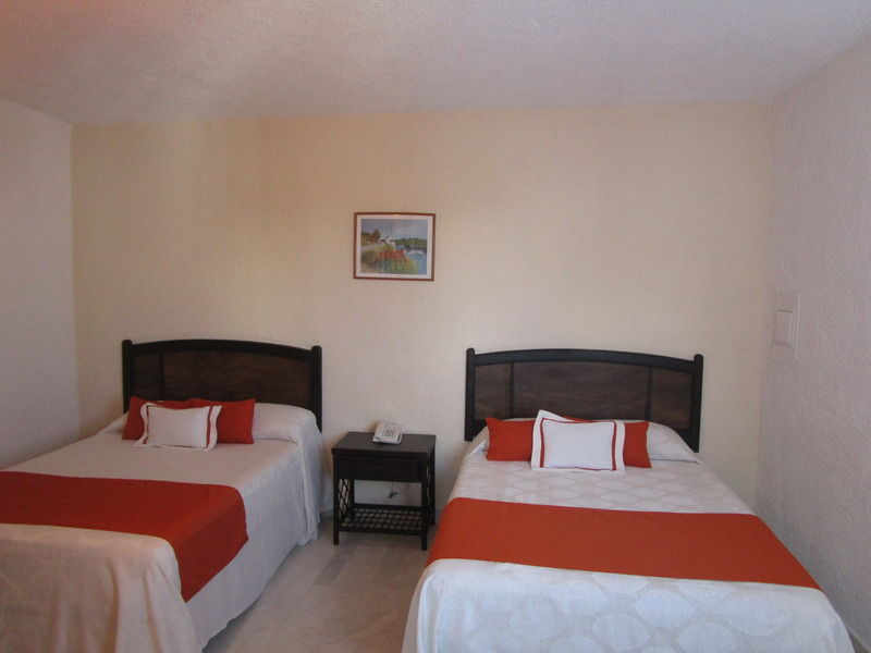 Hotel Imperial Laguna Faranda Cancun Exterior photo