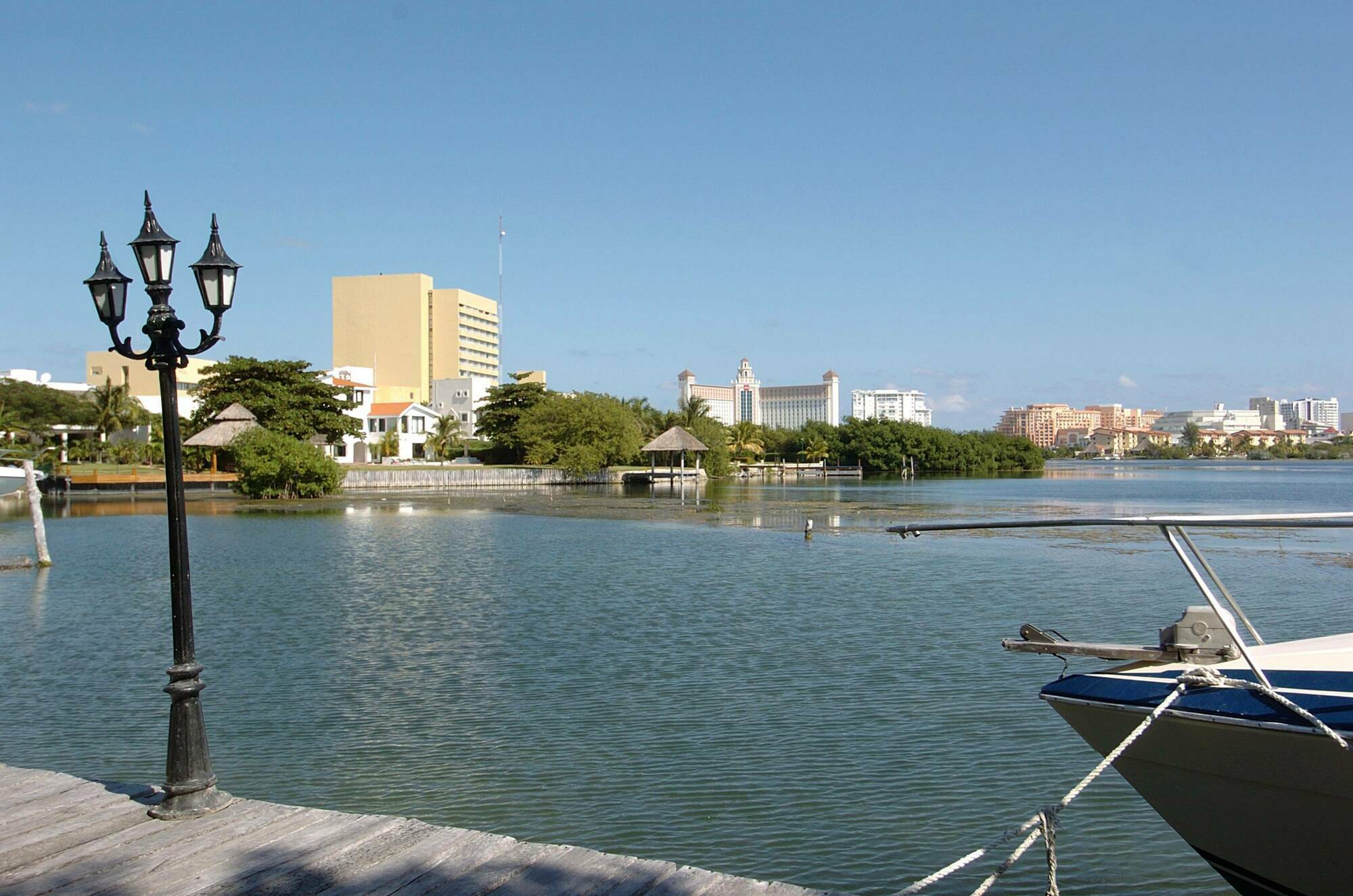 Hotel Imperial Laguna Faranda Cancun Exterior photo